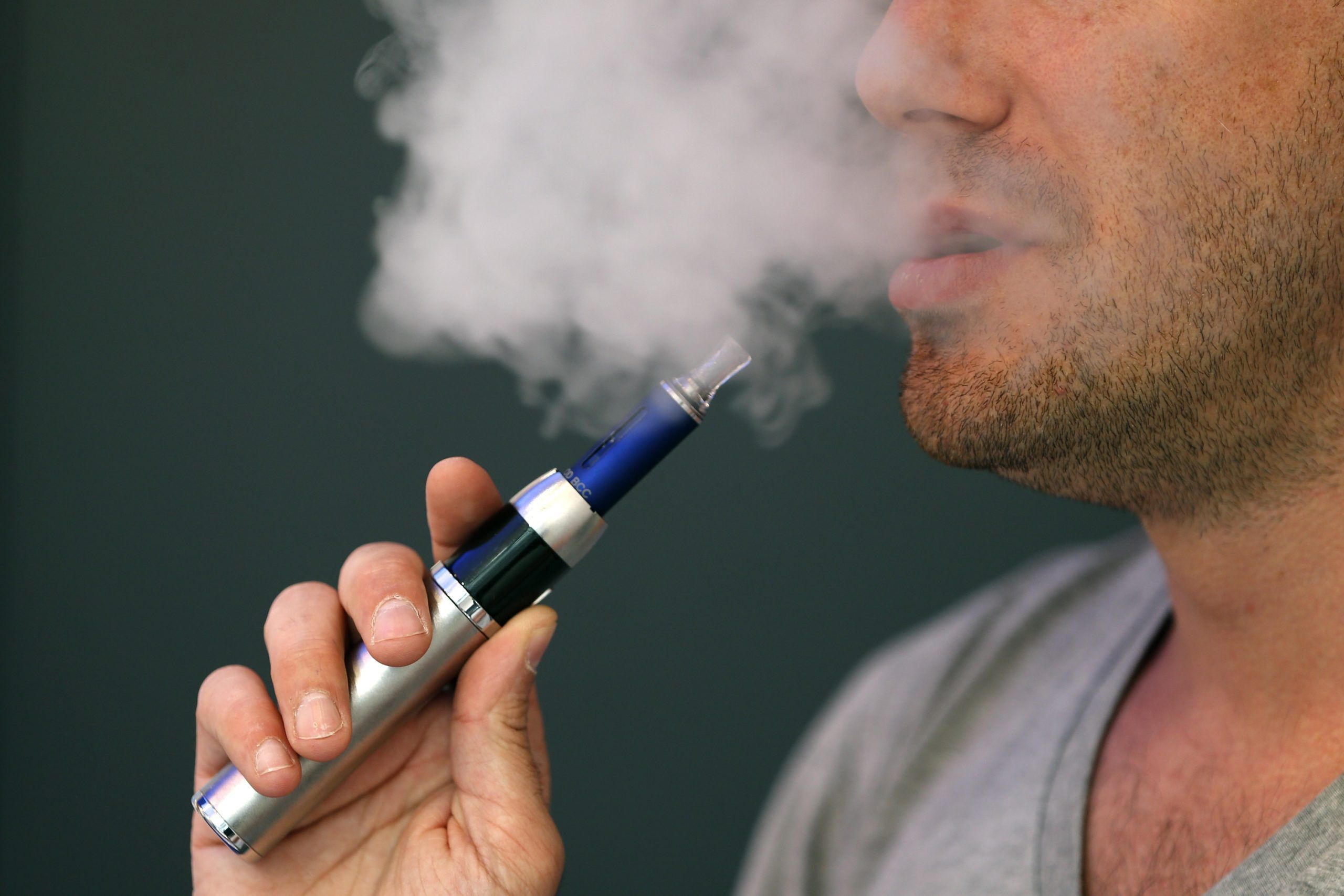 Anvisa adia para amanhã debate sobre proibição do cigarro eletrônico