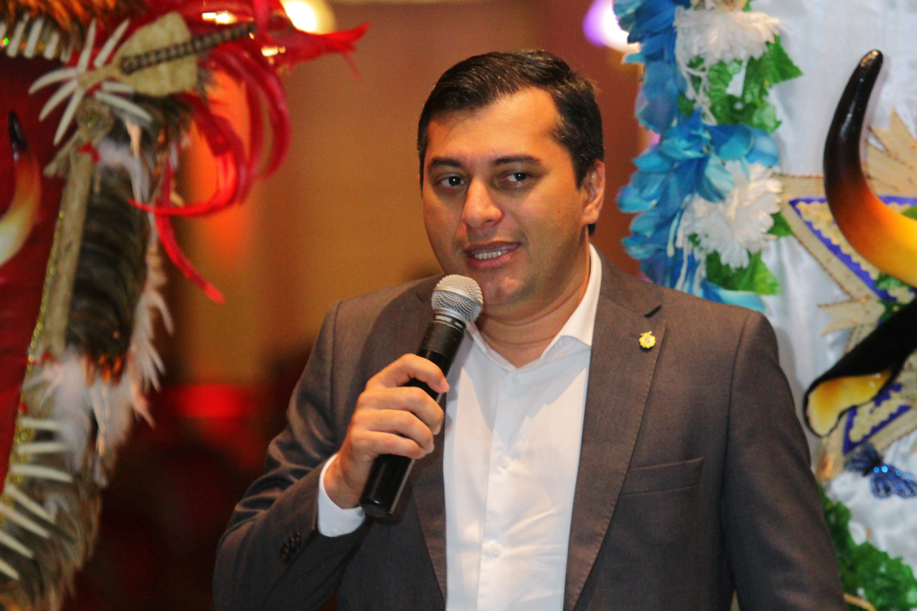 Voto extra a relatório da CPI pede indiciamento de governador do Amazonas