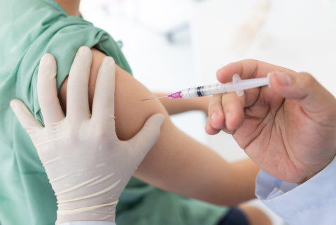 Após suspeita de morte de criança por meningite, secretário de Saúde de João Pessoa reforça necessidade de vacinação