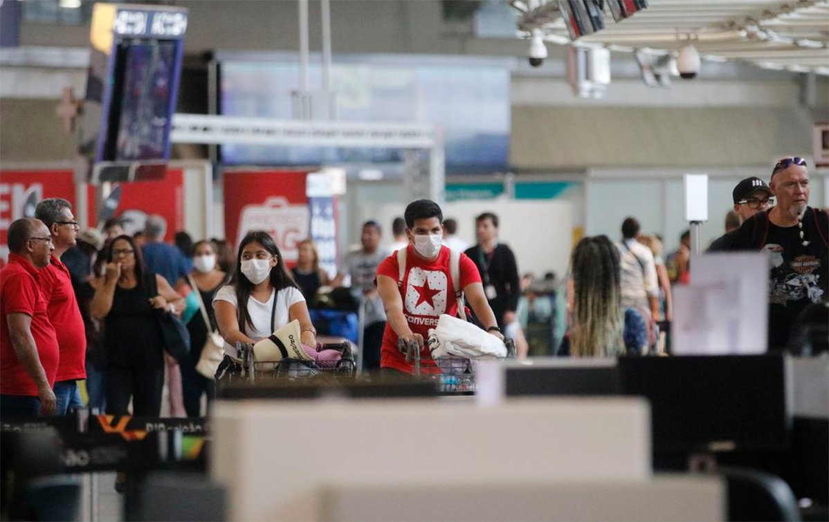 Governo publica portaria que exige passaporte de vacina e teste negativo para entrada no país