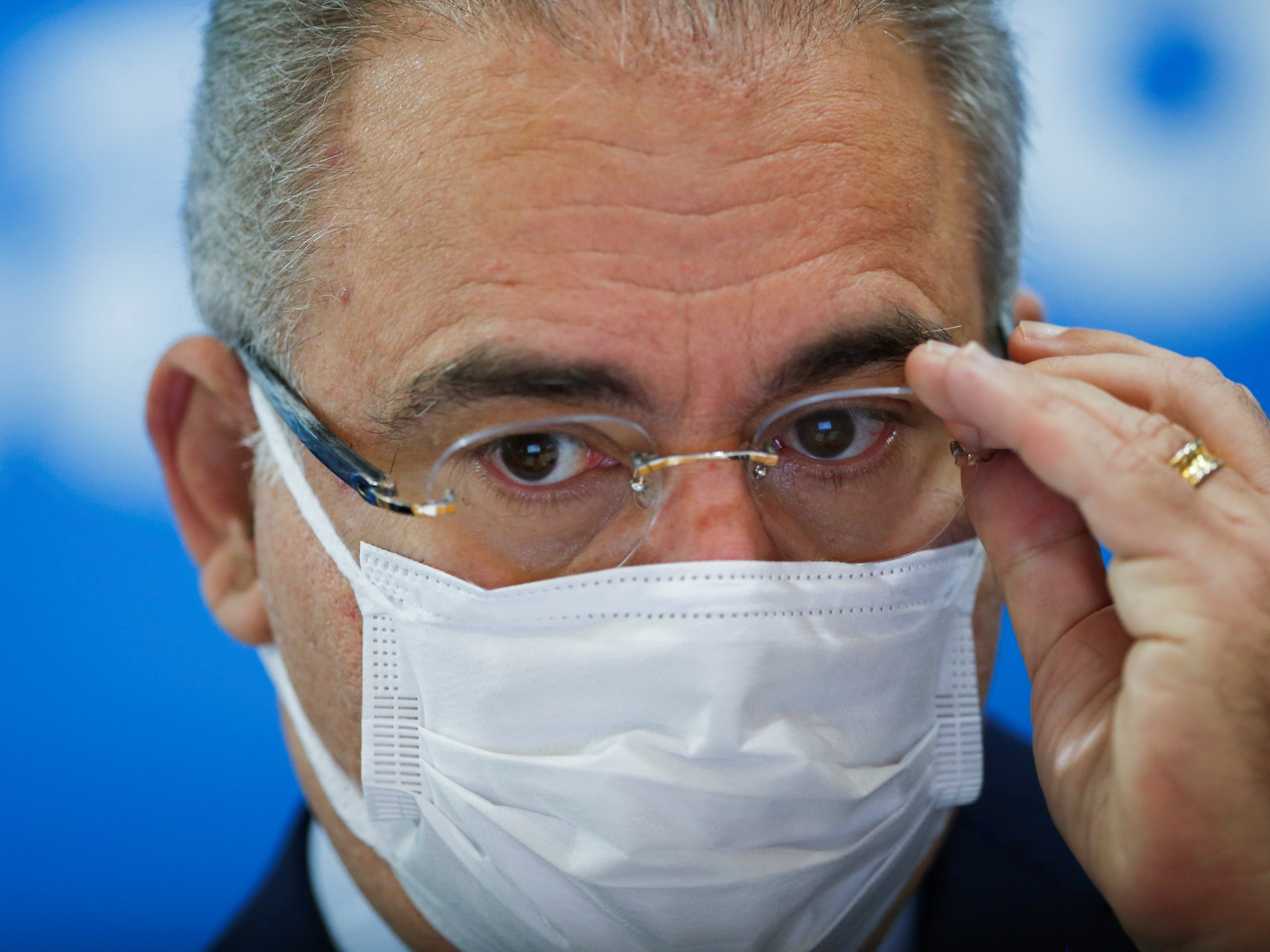 Governo avalia fim de teste negativo de Covid para viajantes do exterior