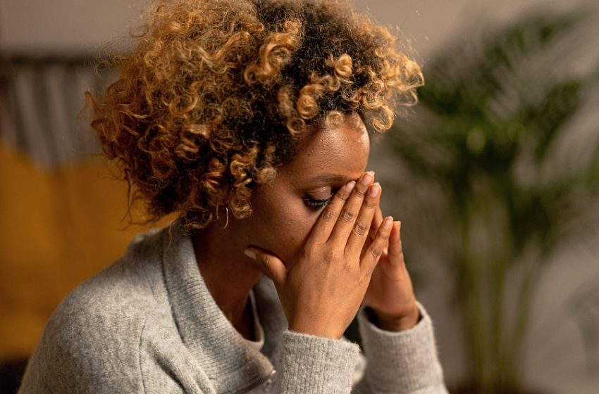  Saúde mental: mais de 80% das mulheres em tratamento recorrente entre 18 e 39 anos usa medicamentos psiquiátricos 