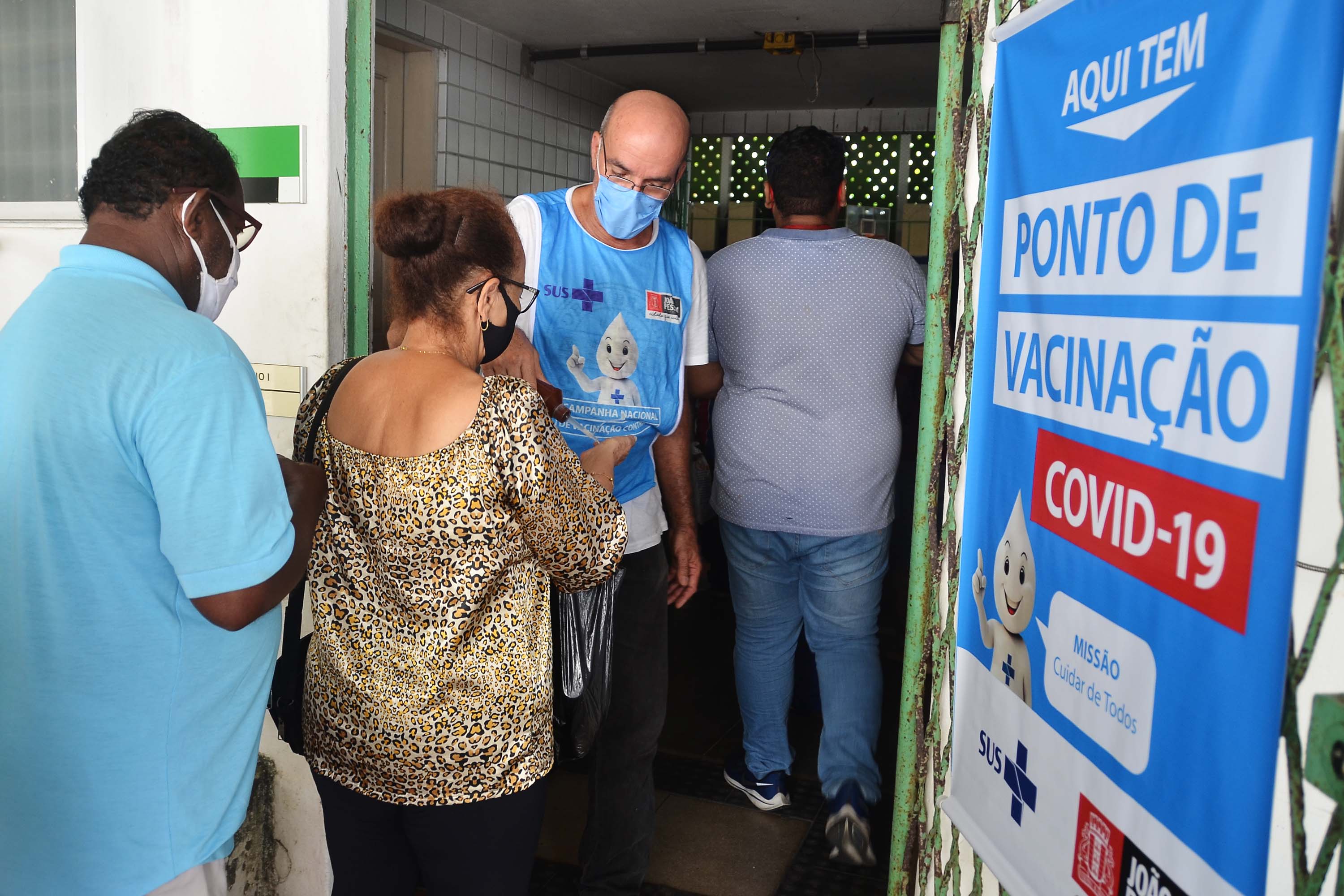 João Pessoa antecipa prazo da 2ª dose dos dias 11 e 12 de outubro para este sábado e vacina idosos 64+ e adolescentes 15+