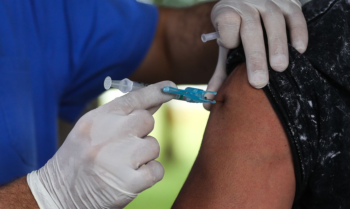 Paraíba tem a segunda maior cobertura vacinal contra influenza do Nordeste 