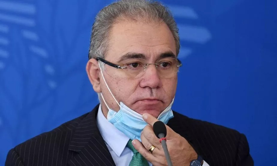 Queiroga atribui queda nas taxas de vacinação no Brasil a ‘fenômeno mundial’
