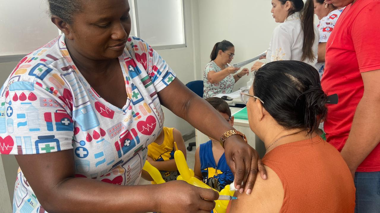 Paraíba aplica mais de 94,9 mil doses de vacina para influenza, covid-19 e multivacinação