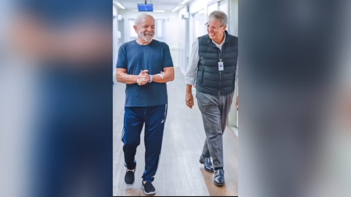 Em vídeo, Lula aparece com curativo na cabeça e caminha pelo hospital após cirurgias: “fiquem tranquilos. Estou firme e forte”