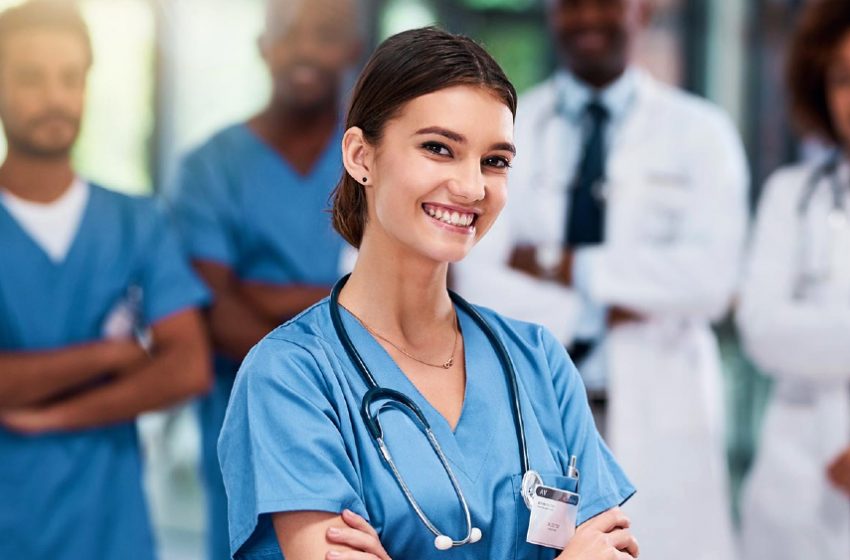  Demografia Médica 2024: Número de médicos quase dobra nos últimos 14 anos 