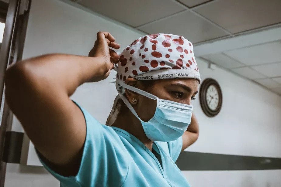 Fiocruz: 80% dos enfermeiros mortos por Covid-19 no Brasil tinham menos de 60 anos