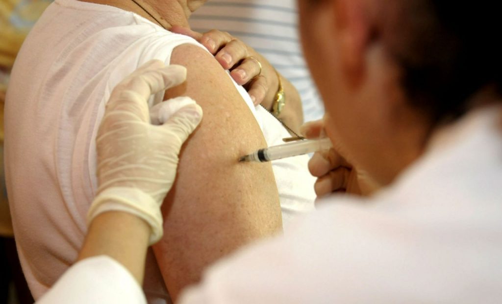 Sociedades médicas divulgam orientações sobre vacinação contra a febre amarela