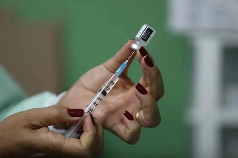 Bebês de até 1 ano deverão ter prioridade na vacina contra Covid da Pfizer