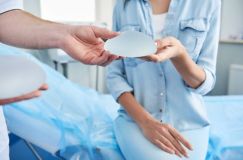  Nova lei amplia acesso a cirurgia reparadora de mama e apoio psicológico no SUS e em planos 