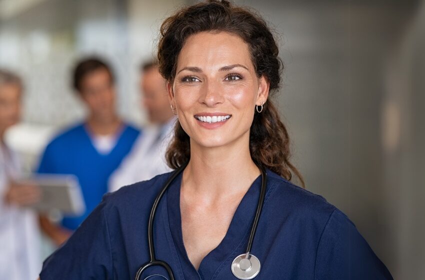  Número de médicos no Brasil aumenta 23,6% de 2019 a 2023 