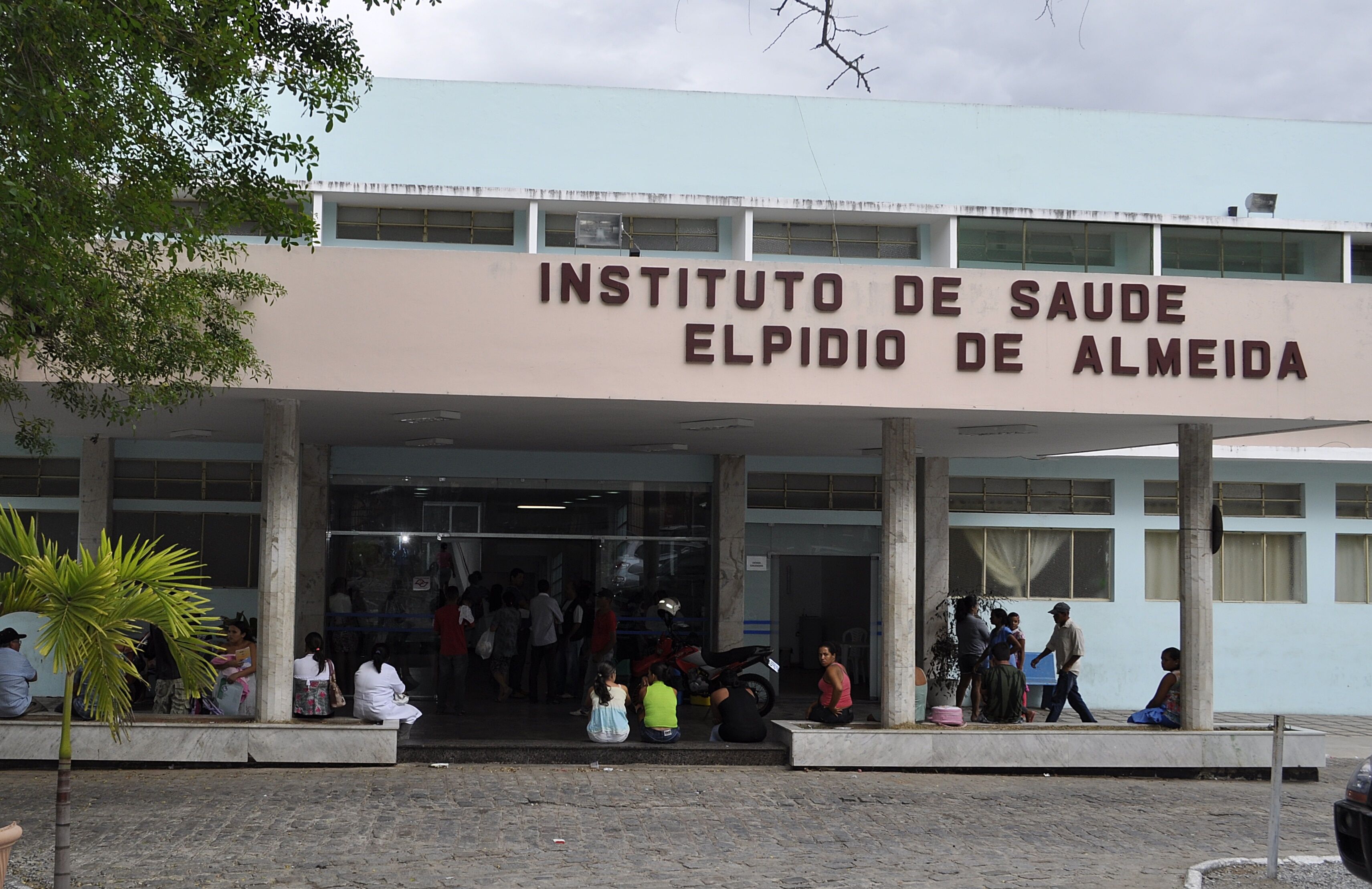 Secretário de Saúde da Paraíba diz que acompanha de perto casos de morte de bebês em Campina Grande e não descarta possibilidade de intervenção