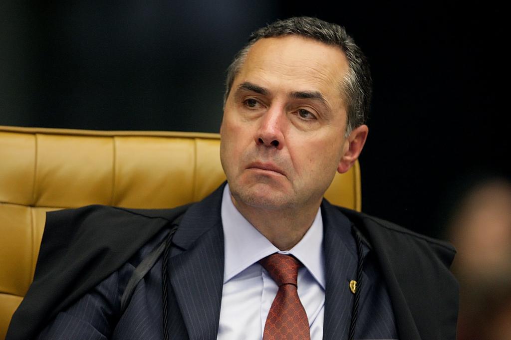 Ministro Luís Roberto Barroso revoga suspensão do piso nacional da enfermagem