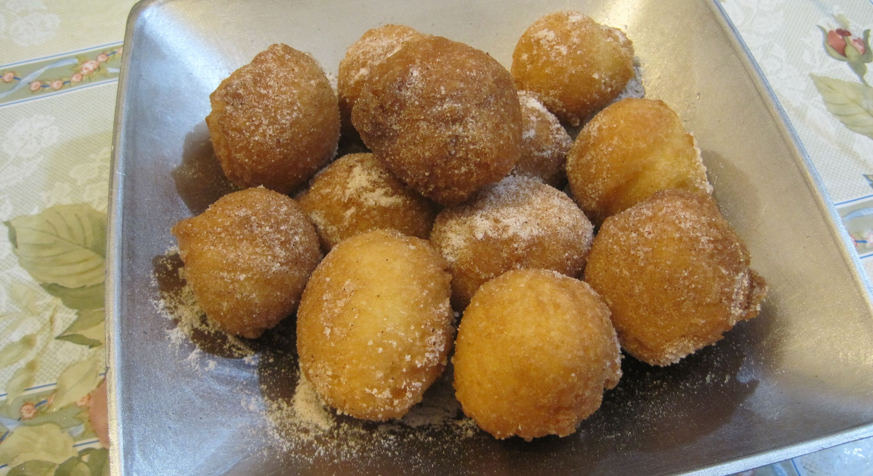 Jovem é internado em estado grave, após comer bolinho de macaxeira