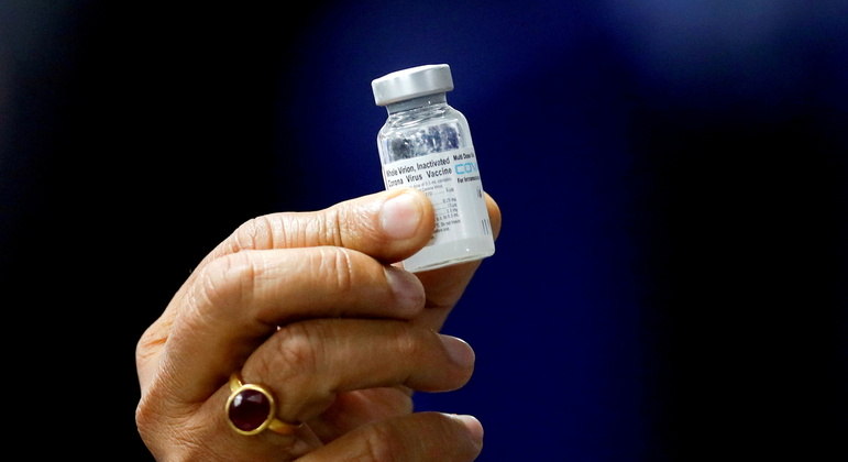 Governo federal rescinde contrato para compra de vacinas da Covaxin 