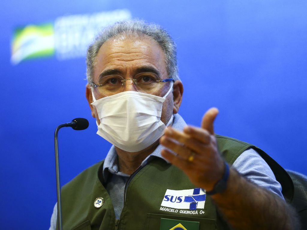 Ministro da Saúde diz que há excesso de vacinas no Brasil