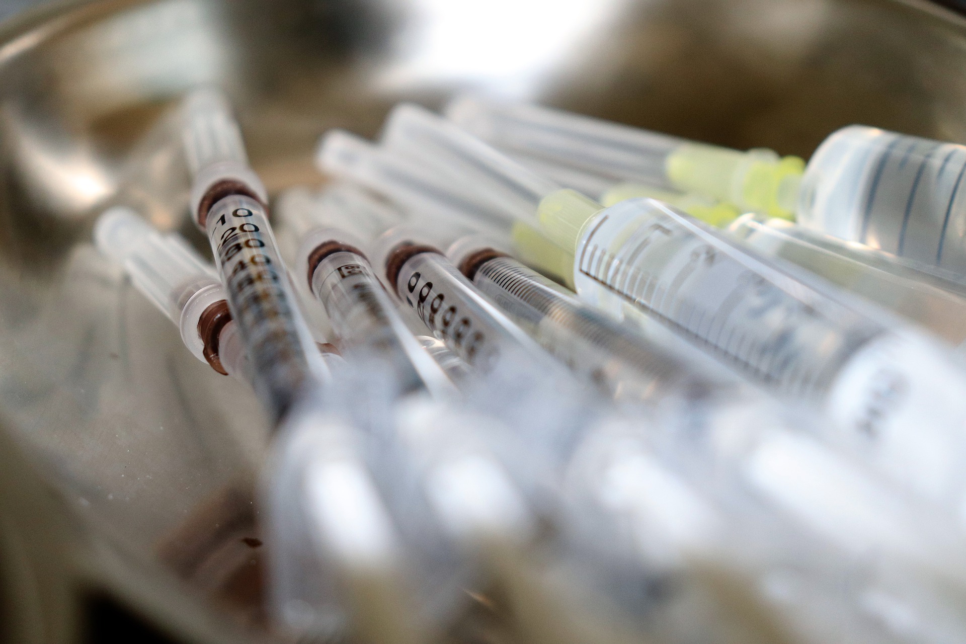 Saúde realiza Dia D de vacinação neste sábado para influenza, covid-19 e todo calendário de rotinas