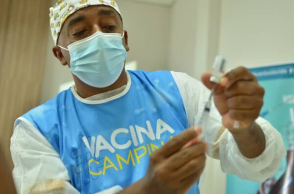 Campina Grande começa hoje vacinação contra a dengue