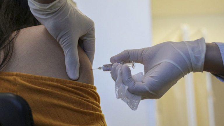 Mais de 30% da população paraibana está com o esquema vacinal completo para covid-19