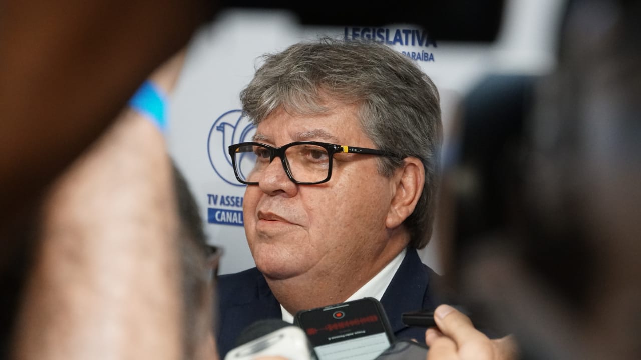 Governador deverá sancionar 'passaporte da vacina' na Paraíba com vetos a sanções mais contraditórias