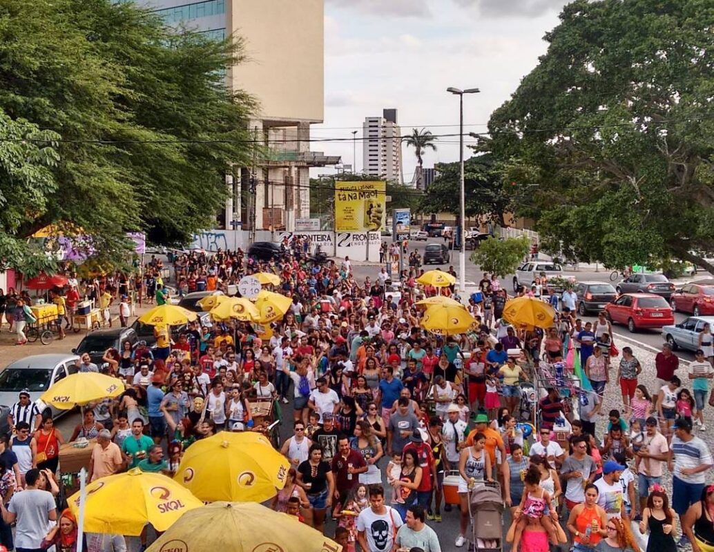 Médico dá dicas para evitar desidratação e mal-estar no calor intenso durante Carnaval