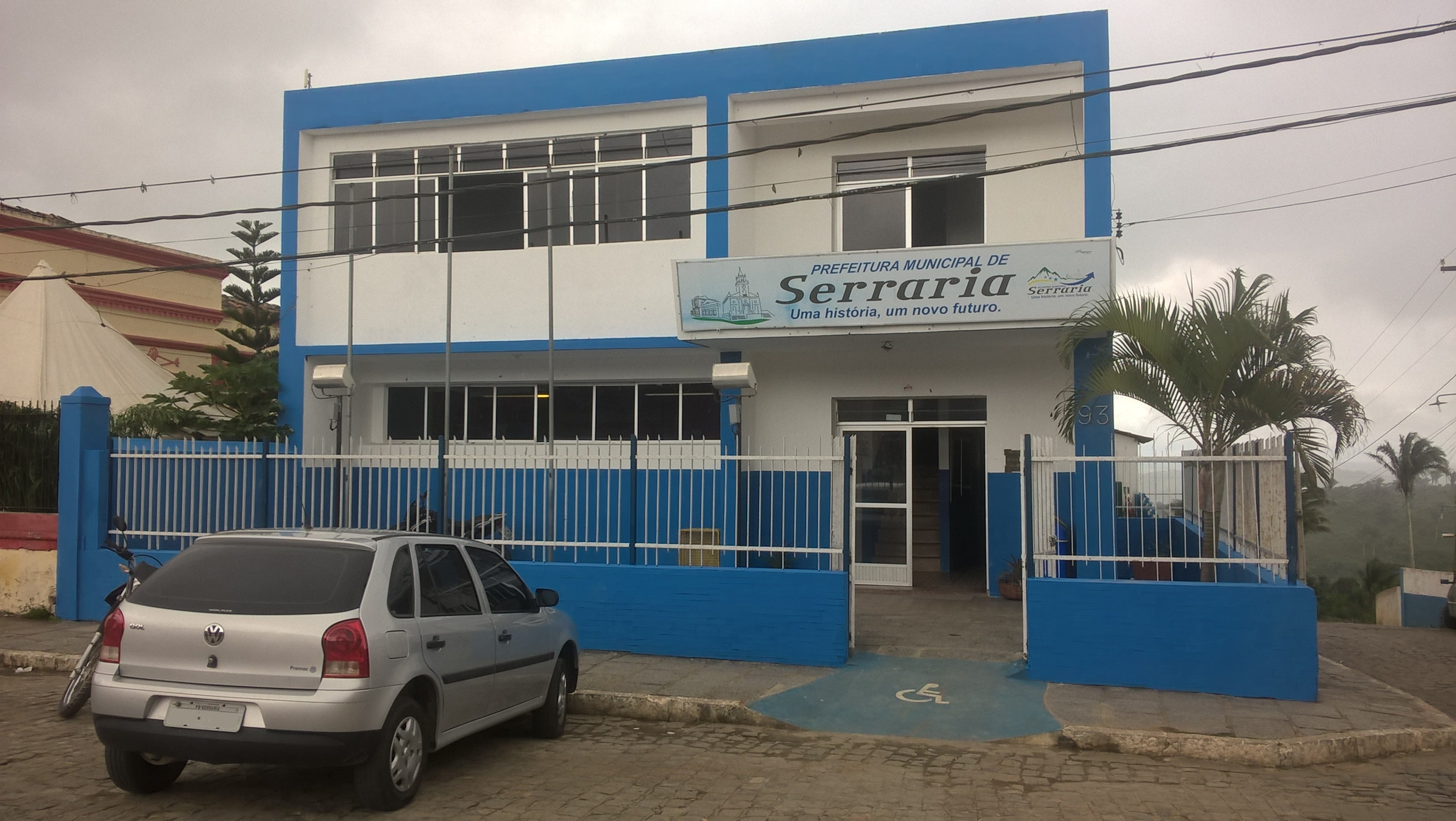 Ministério Público da Paraíba ajuíza ação contra prefeito de Serraria por contratar filha de 18 anos como secretária