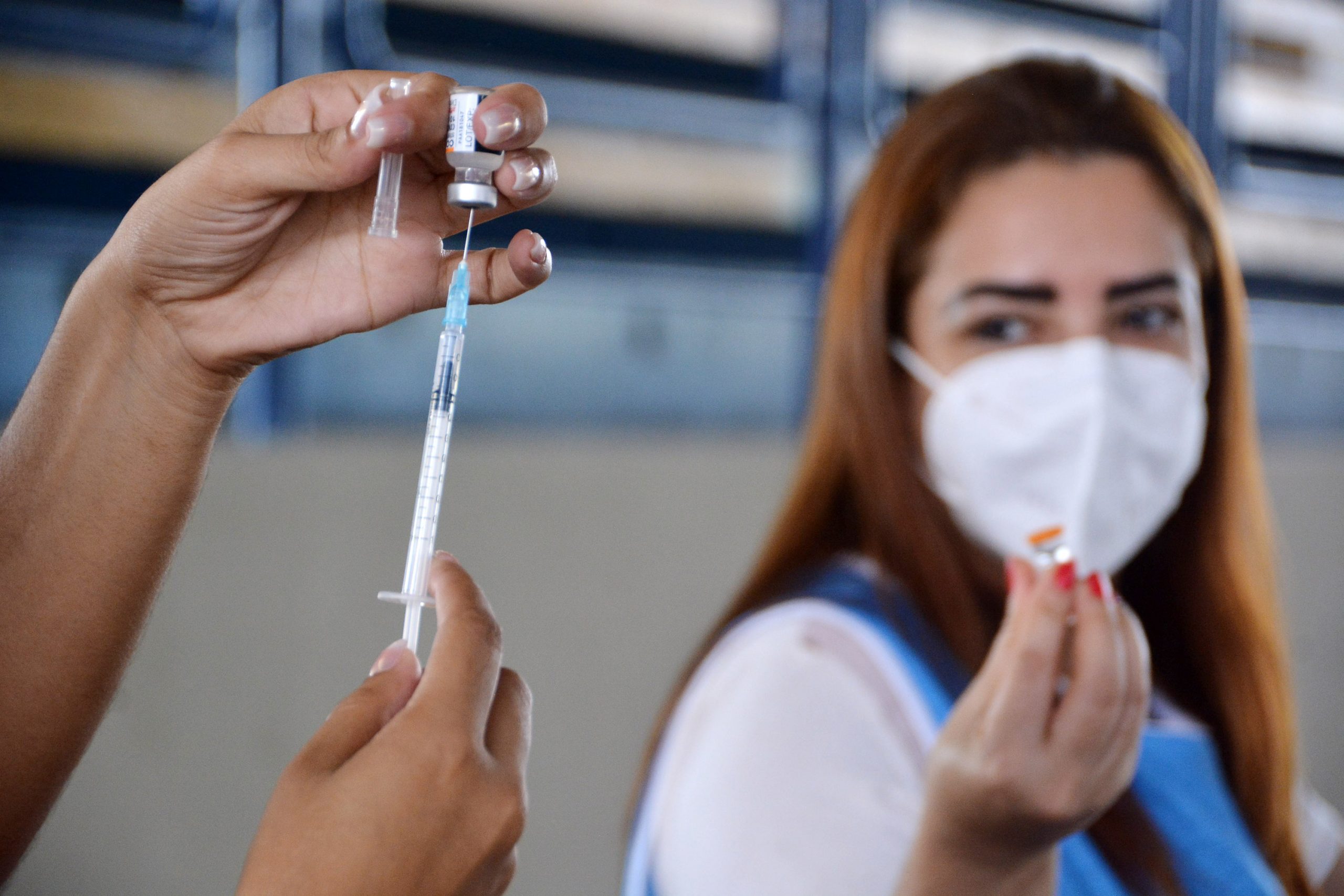 Prefeitura segue vacinando contra Covid-19 diversos públicos com as 1ª, 2ª, 3ª e 4ª doses dos imunizantes