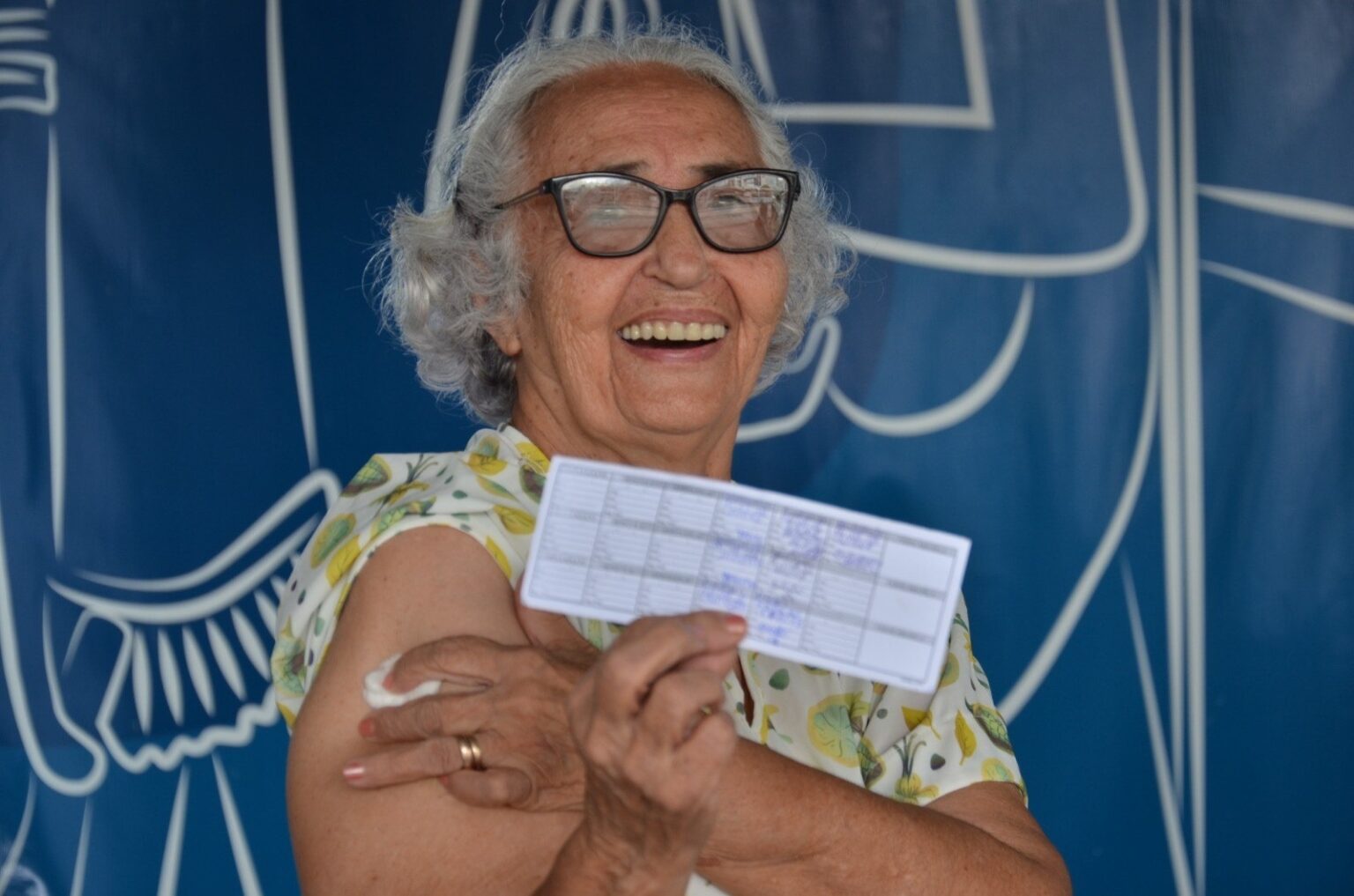 Campina Grande amplia vacinação Bivalente para idosos a partir de 66 anos