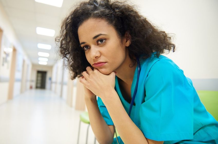  Aumenta a violência contra médicos em ambiente de trabalho 