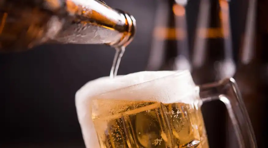 Secretaria de Saúde alerta para perigos do consumo excessivo de álcool nas festividades
