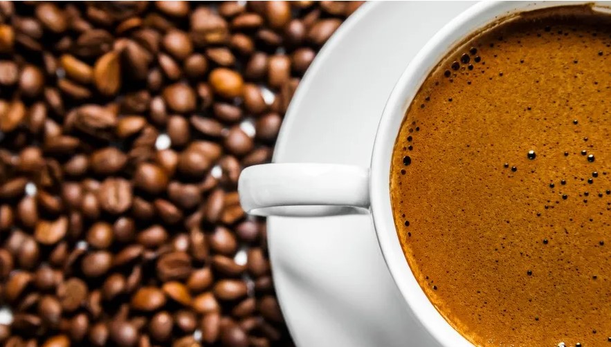 Querido pelos brasileiros, café não deve ser misturado com alguns medicamentos