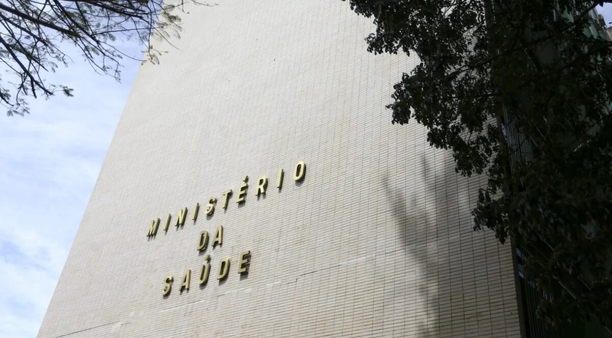 Brasil está perto de alcançar a meta de vacinação contra o vírus HPV, diz Ministério